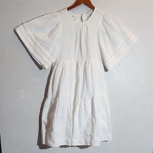 URBAN REVIVO White Bell Sleeve Eyelet Detail Kwy Hole Back Dress US 4